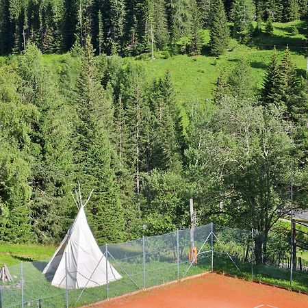 Kinder- Und Familienhotel Nockalm インナークレームス エクステリア 写真
