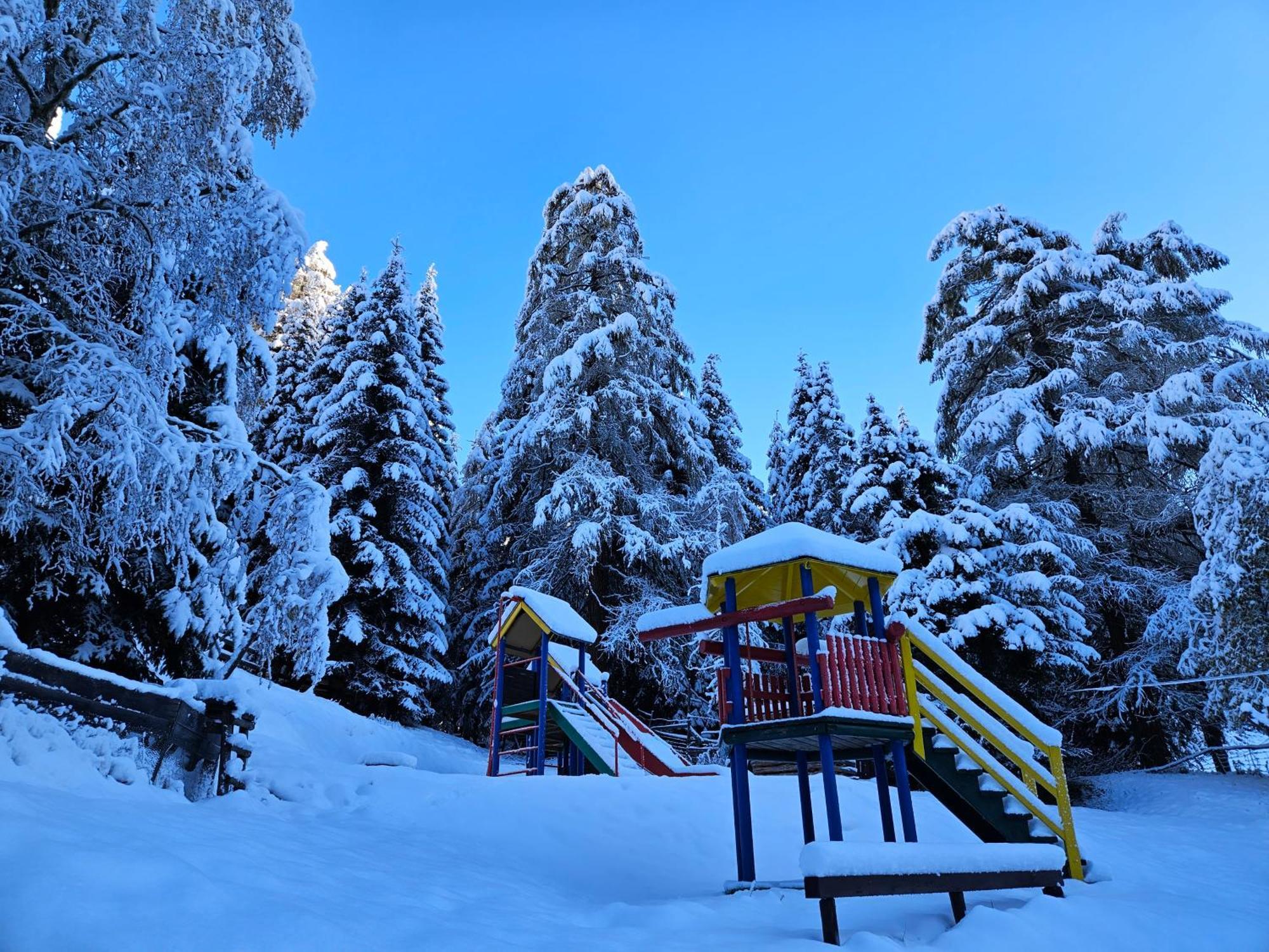 Kinder- Und Familienhotel Nockalm インナークレームス エクステリア 写真