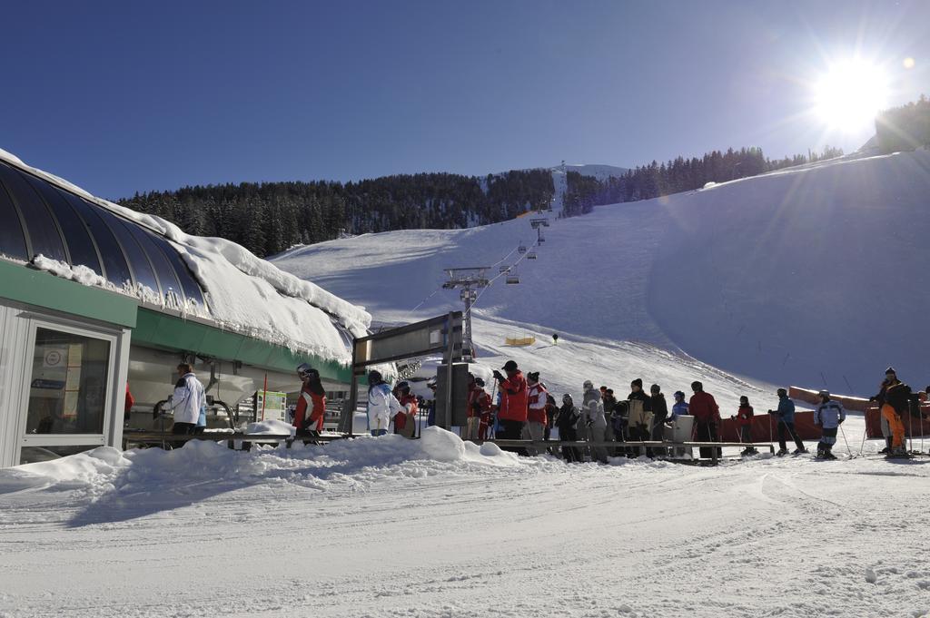 Kinder- Und Familienhotel Nockalm インナークレームス エクステリア 写真