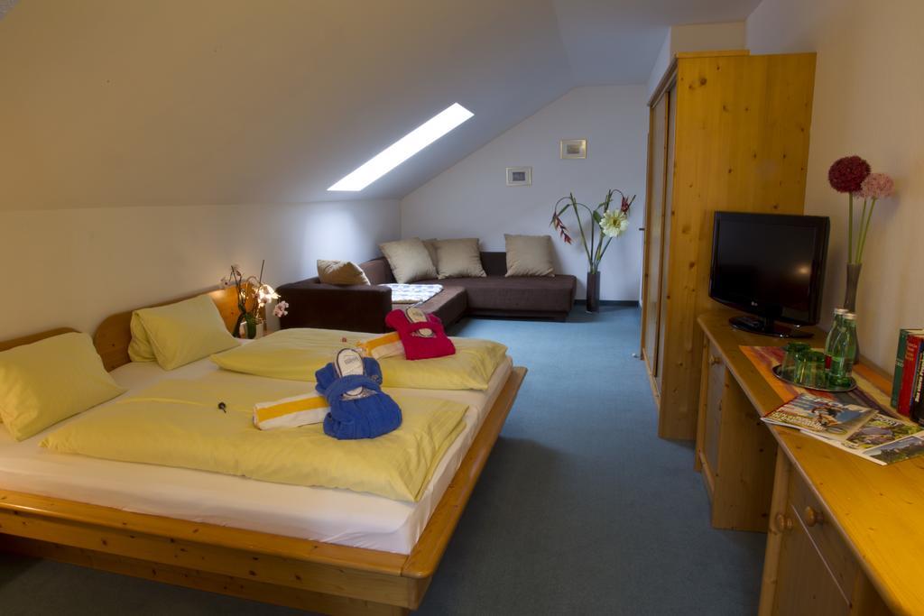 Kinder- Und Familienhotel Nockalm インナークレームス エクステリア 写真