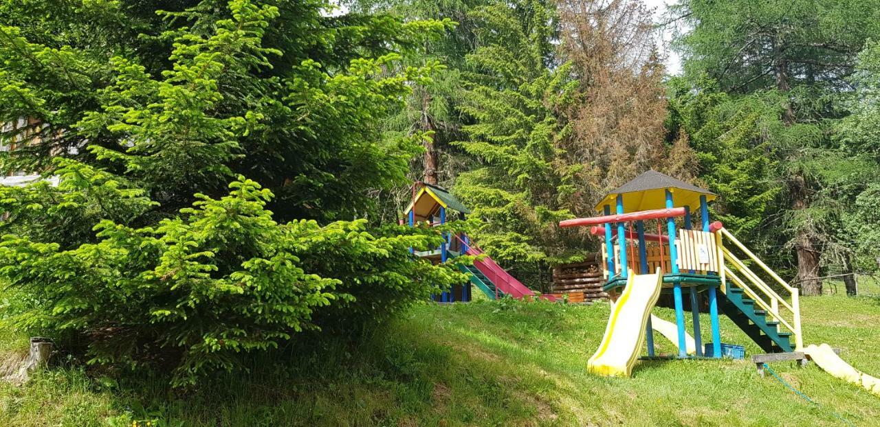 Kinder- Und Familienhotel Nockalm インナークレームス エクステリア 写真
