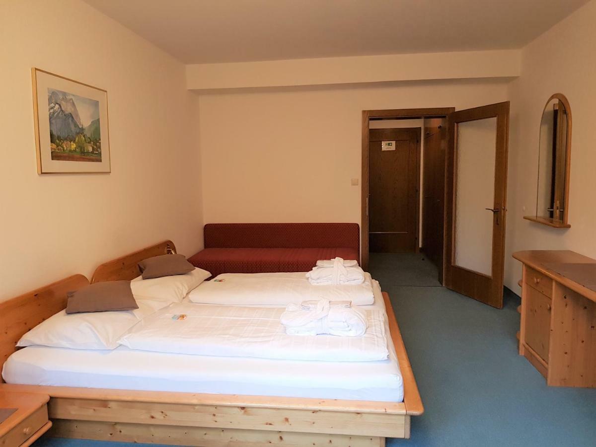 Kinder- Und Familienhotel Nockalm インナークレームス エクステリア 写真